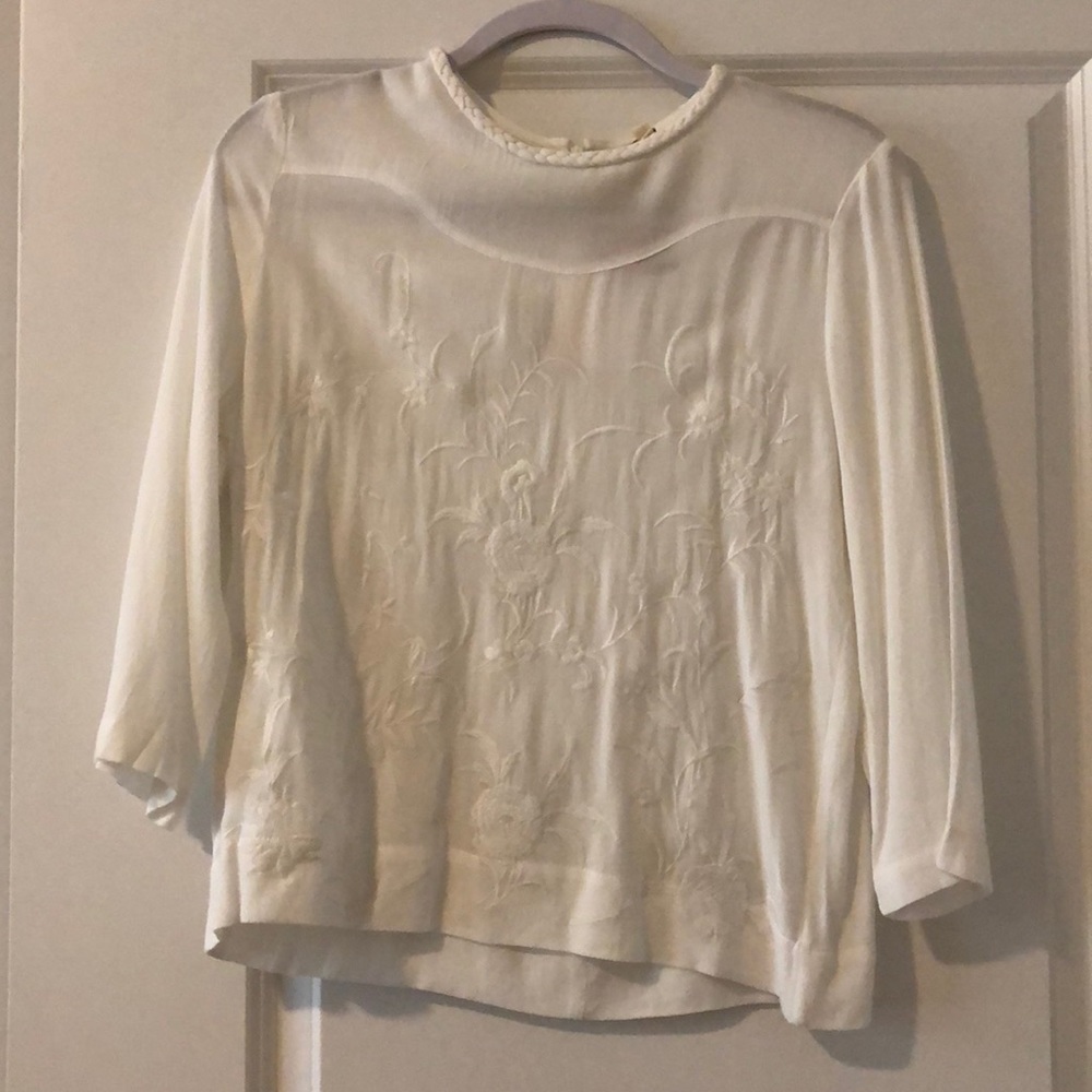 Gorgeous detailed blouse